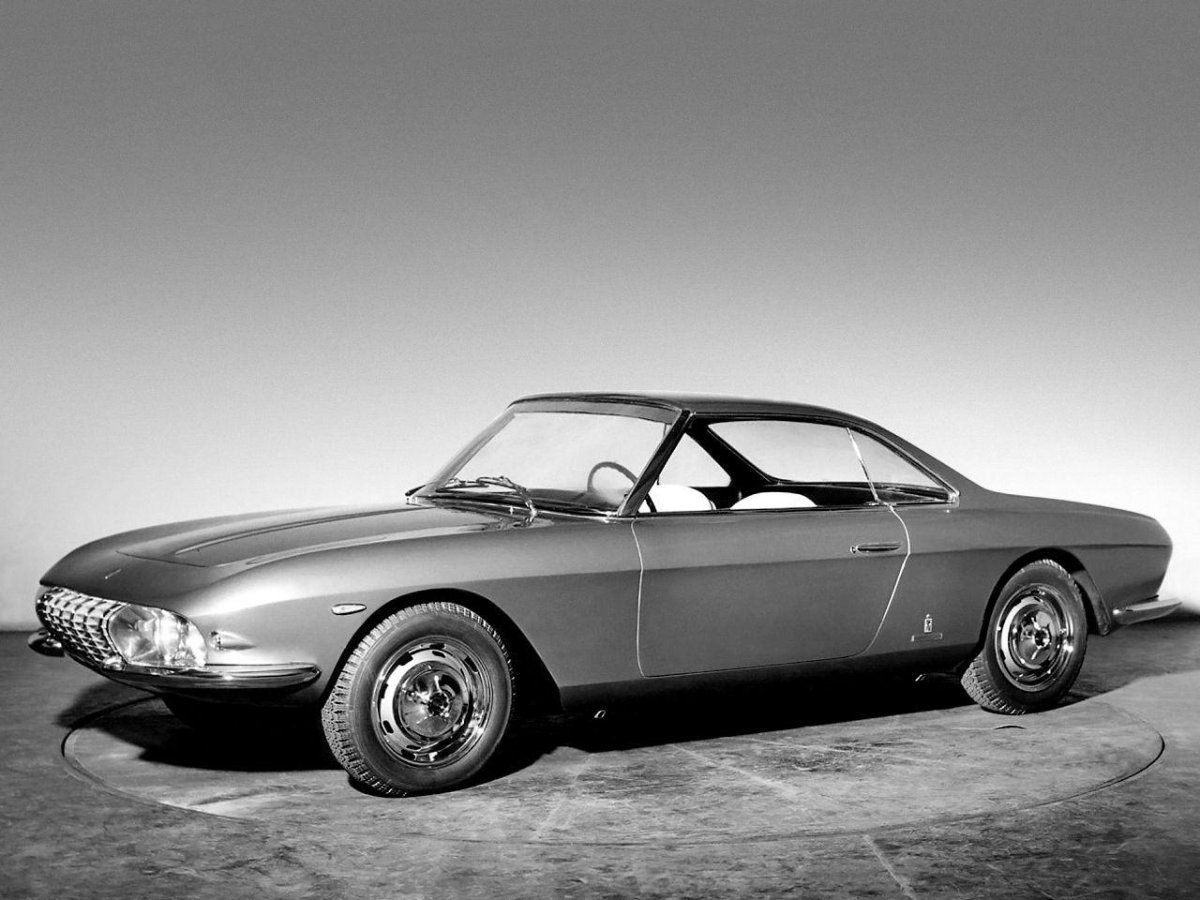Fiat 2300 Coupe Ghia
