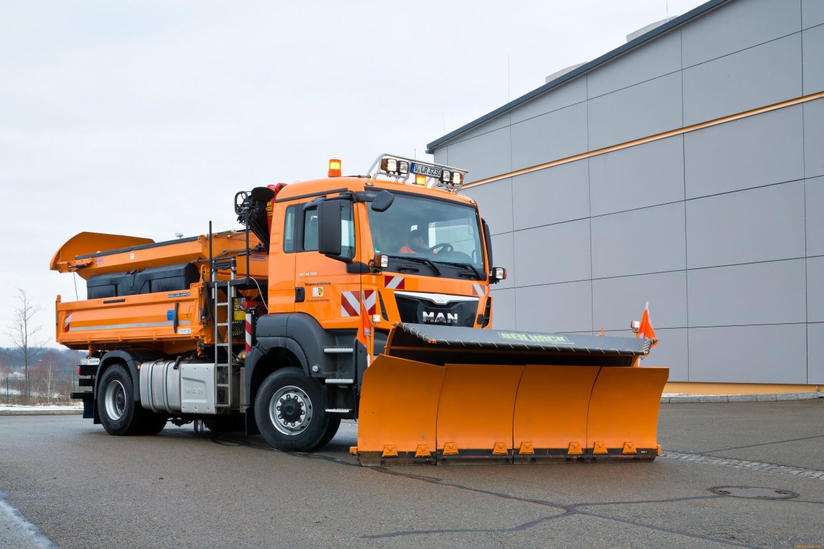 Ман ТГС снегоуборочная машина