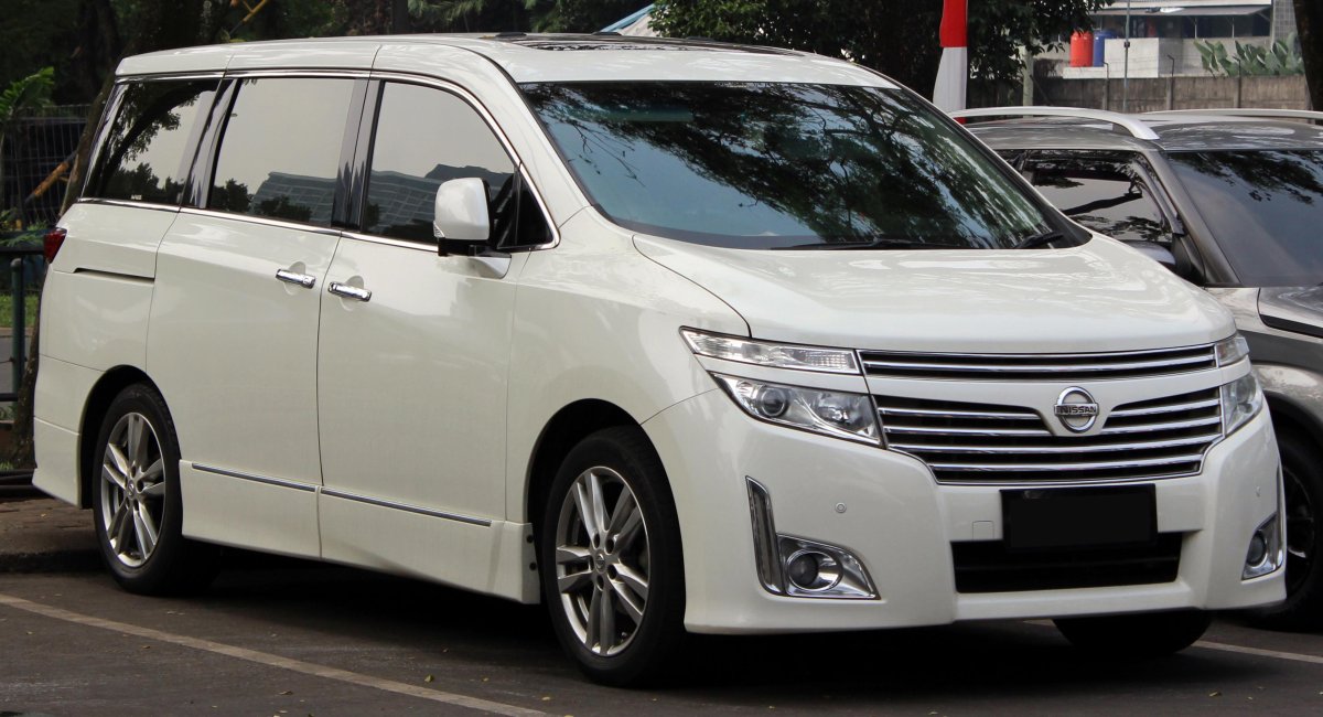 Nissan Elgrand e52