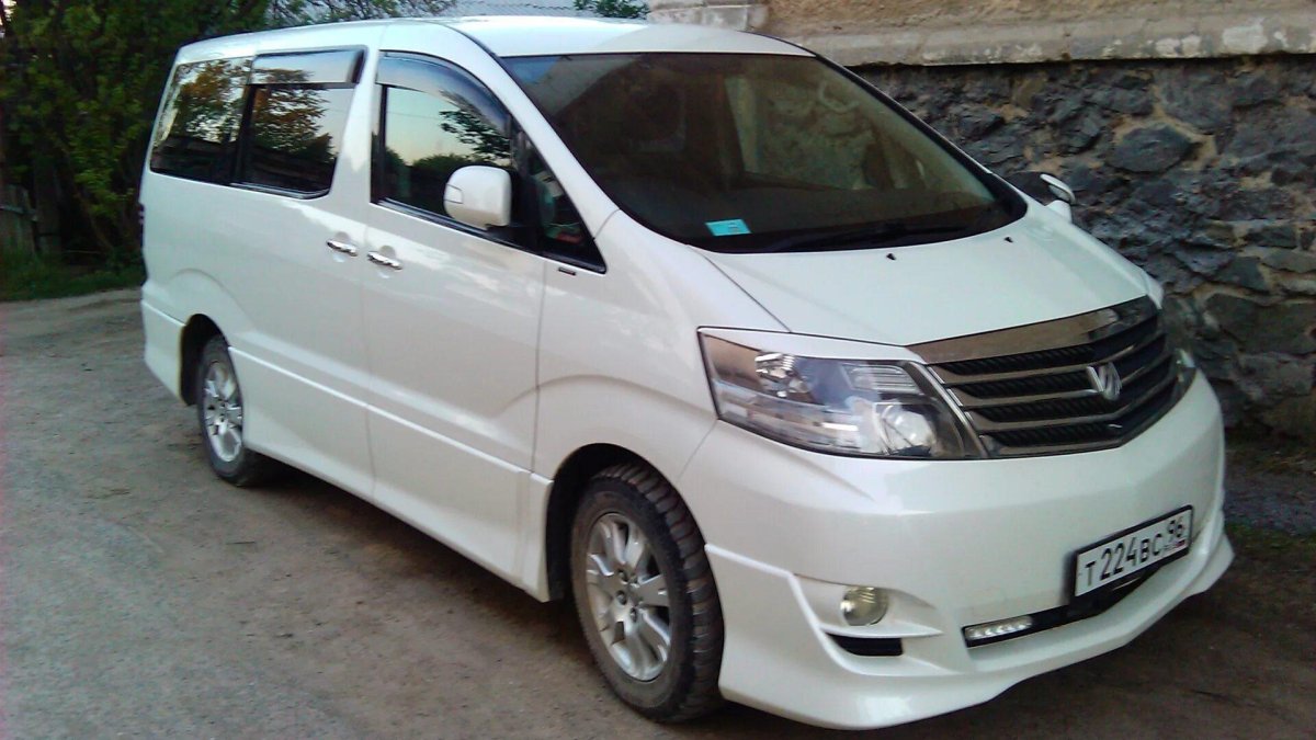Toyota Alphard 2006