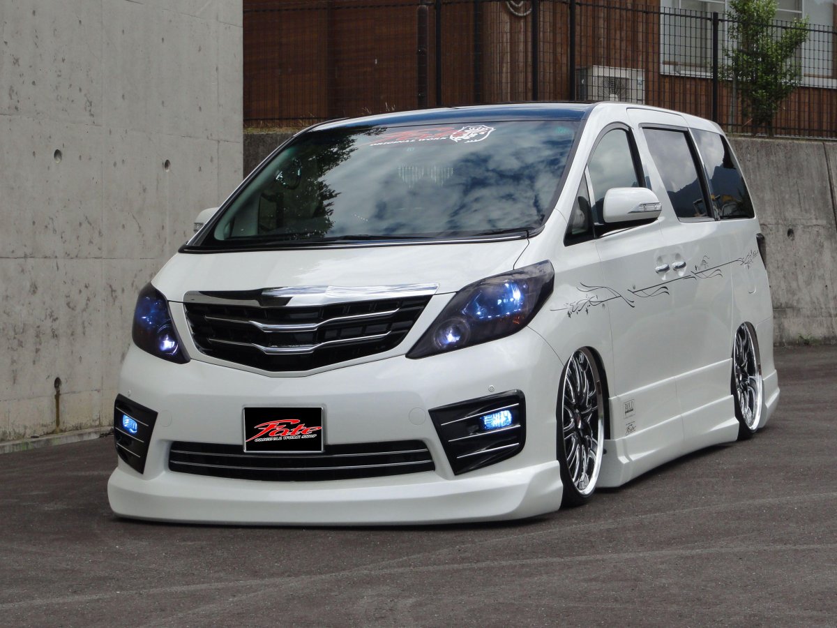 Toyota Alphard 6x6