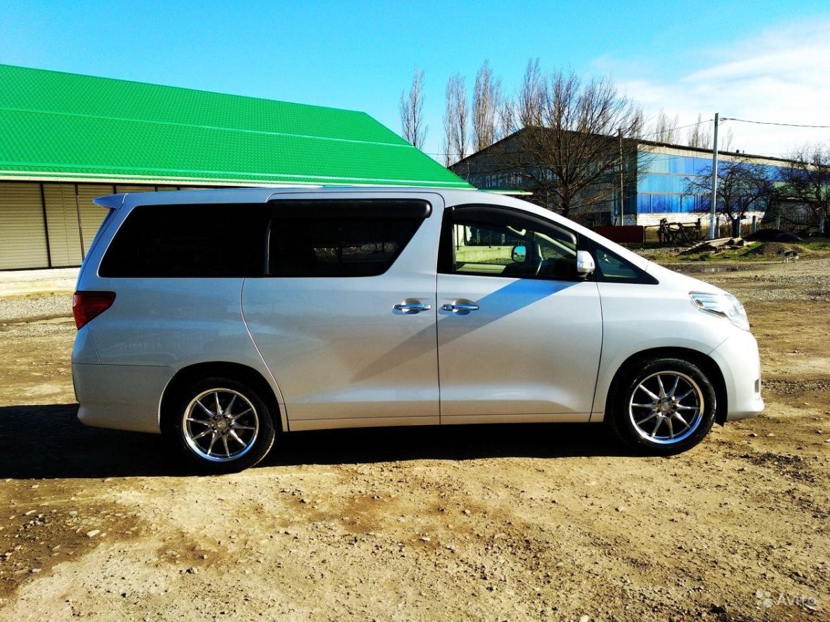 Тойота альфард 2012г