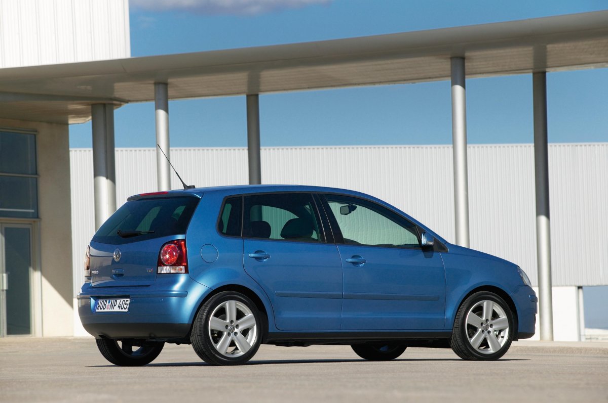Volkswagen Polo 2005 хэтчбек