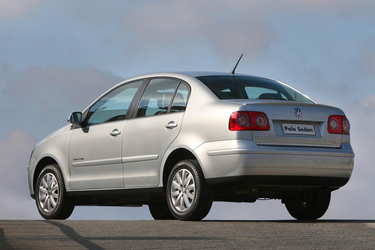 Volkswagen Polo sedan 2005