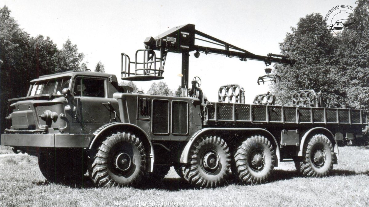 Транспортно-заряжающая машина ТЗМ 9т255