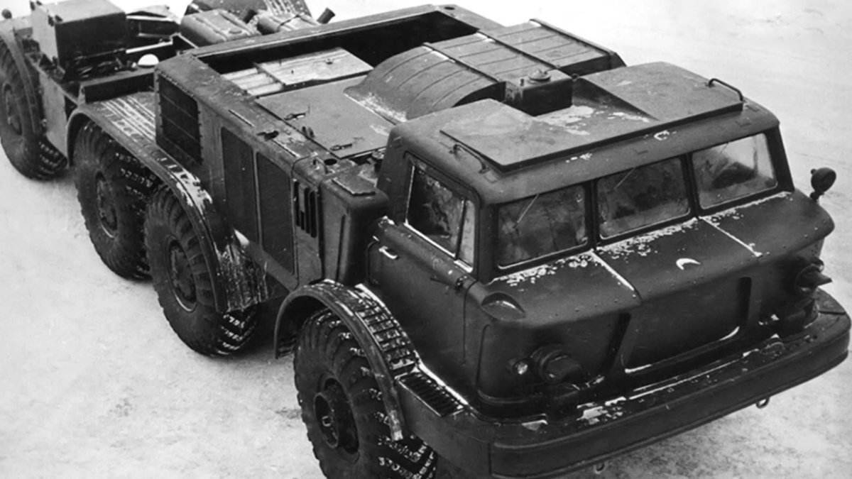 ЗИЛ 135 Сноуранер