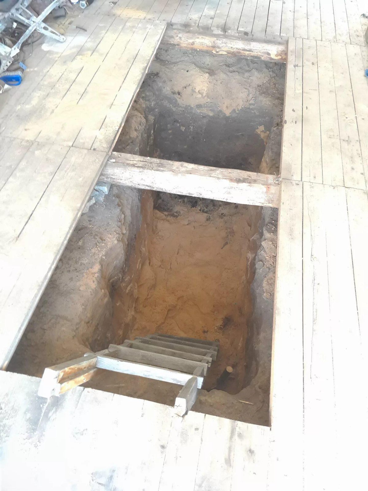 Гидроизоляция котлована смотровой ямы