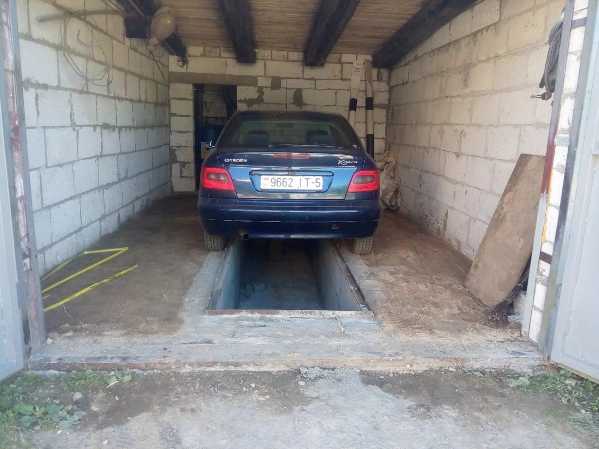 Яма в гараже