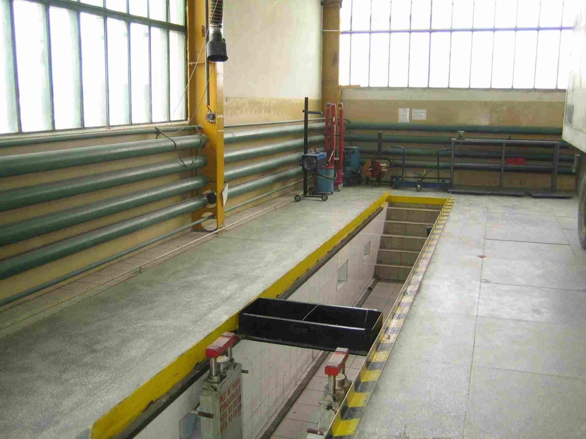 Смотровая яма для к700