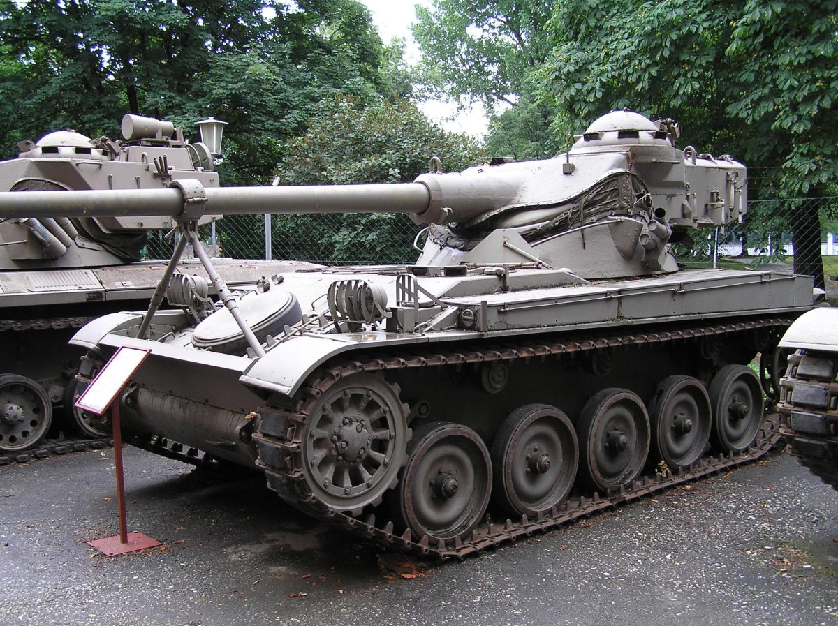 AMX-13 танк