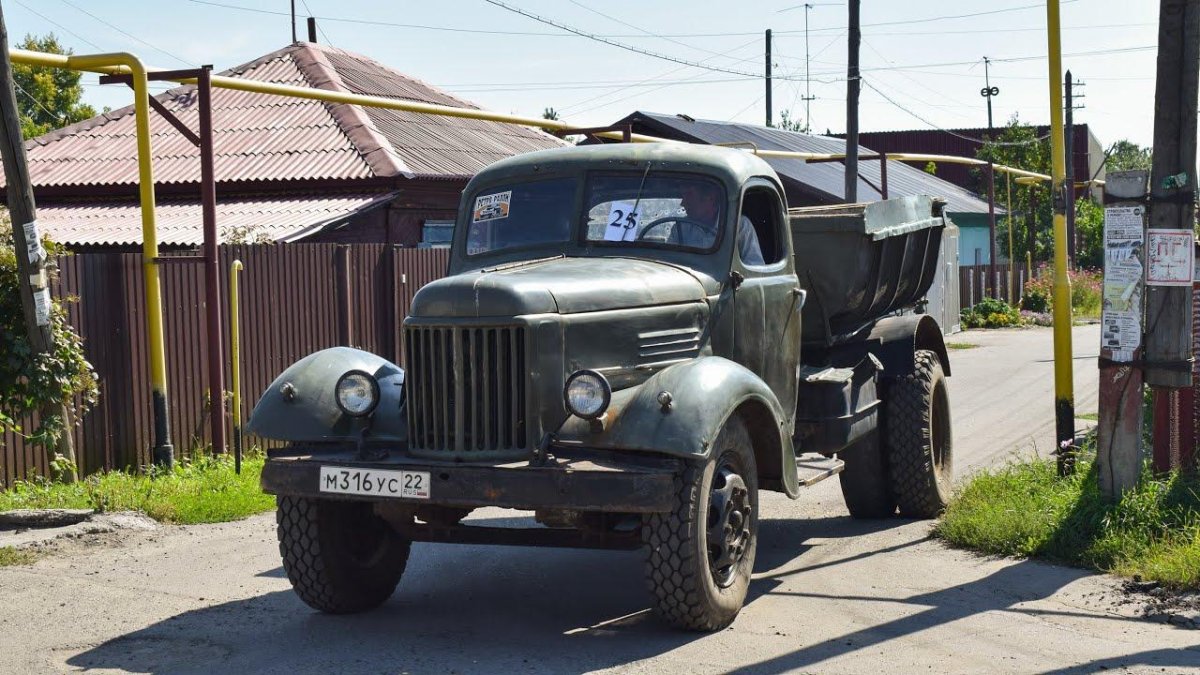 ЗИЛ 164 ММЗ 585