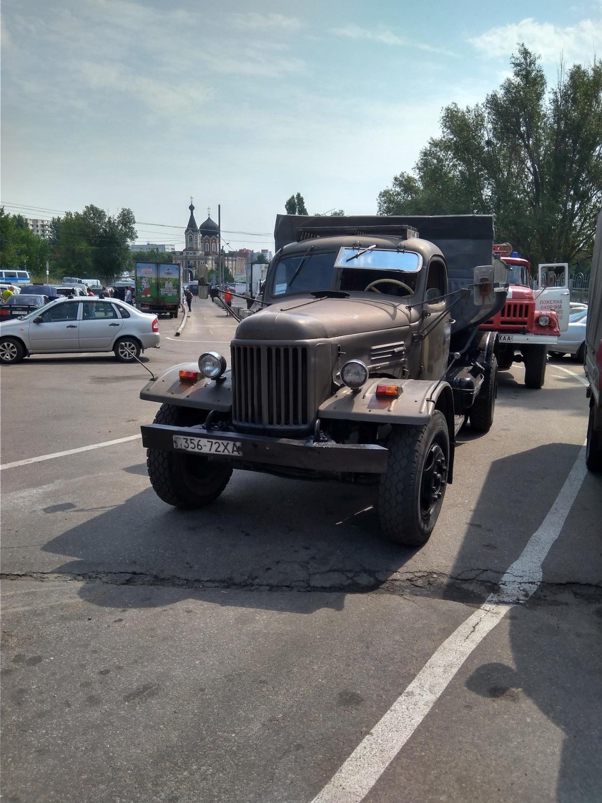 ЗИЛ автомобиль 585