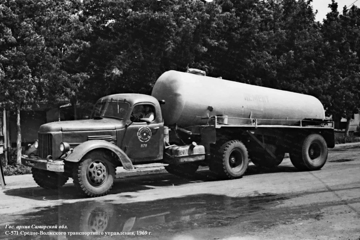 ЗИЛ 164 седельный тягач