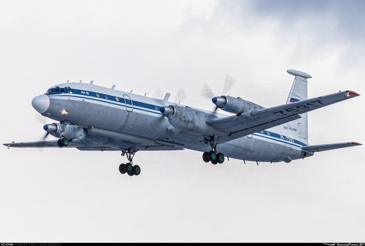 Самолет ил 22 ВЗПУ