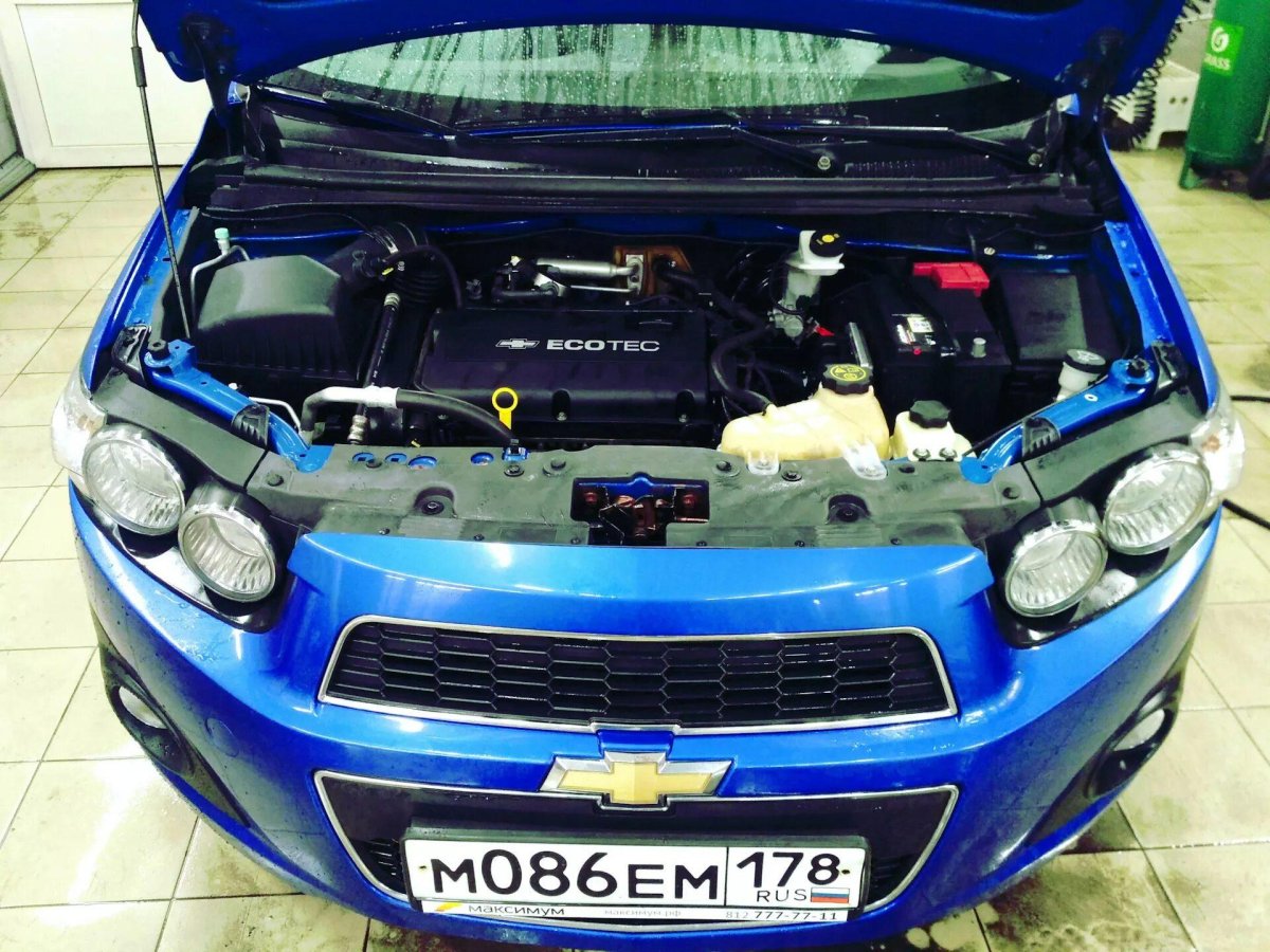 Подкапотка Авео т300