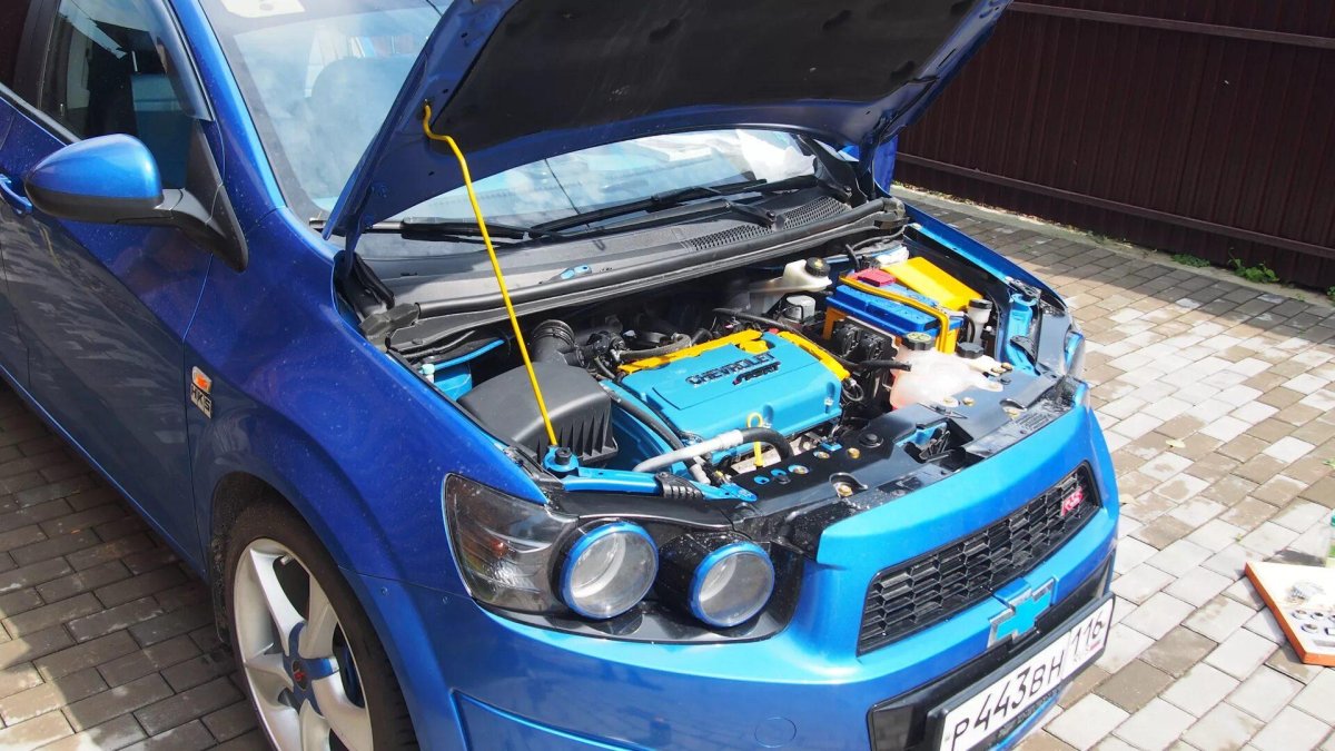 Подкапотка Авео т300
