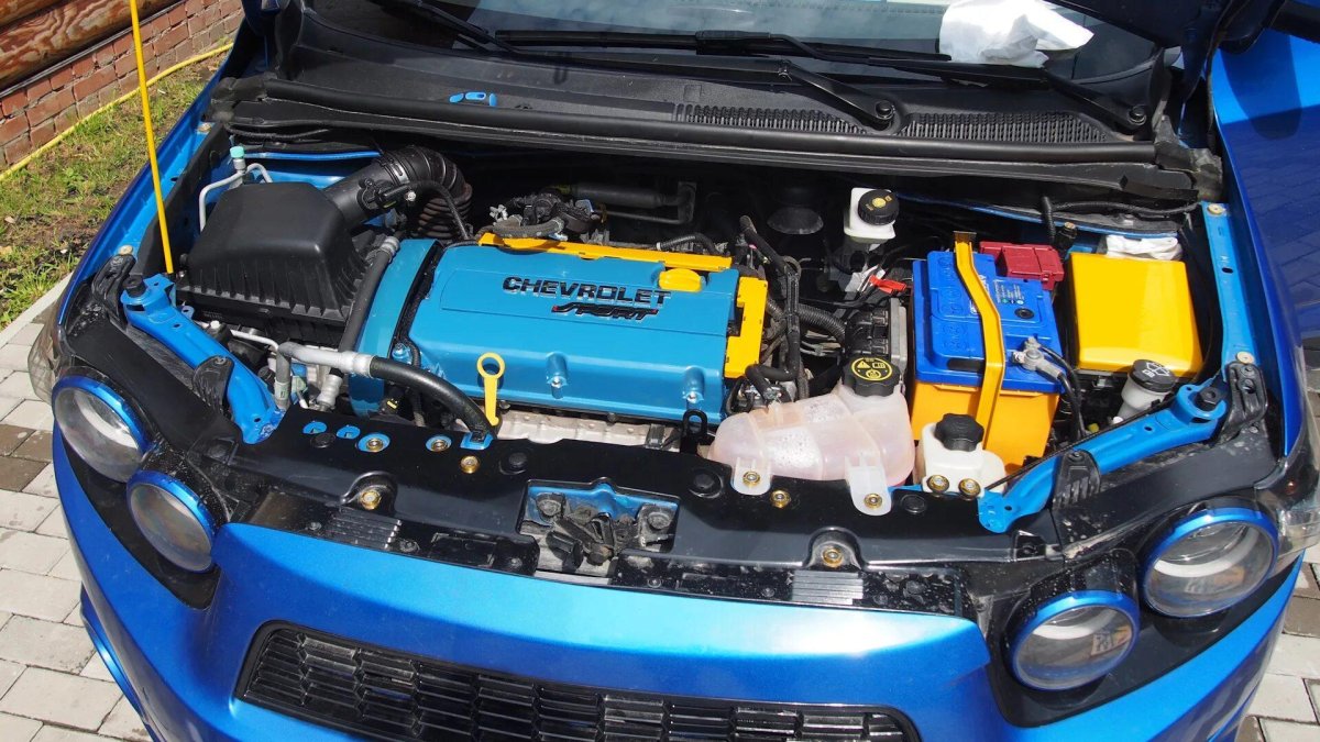 Chevrolet Aveo 2006 под капотом