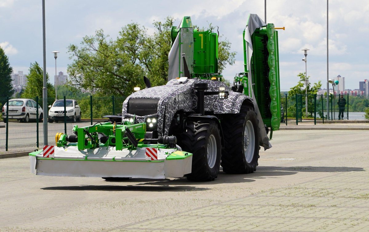 Беспилотник Беларус трактор