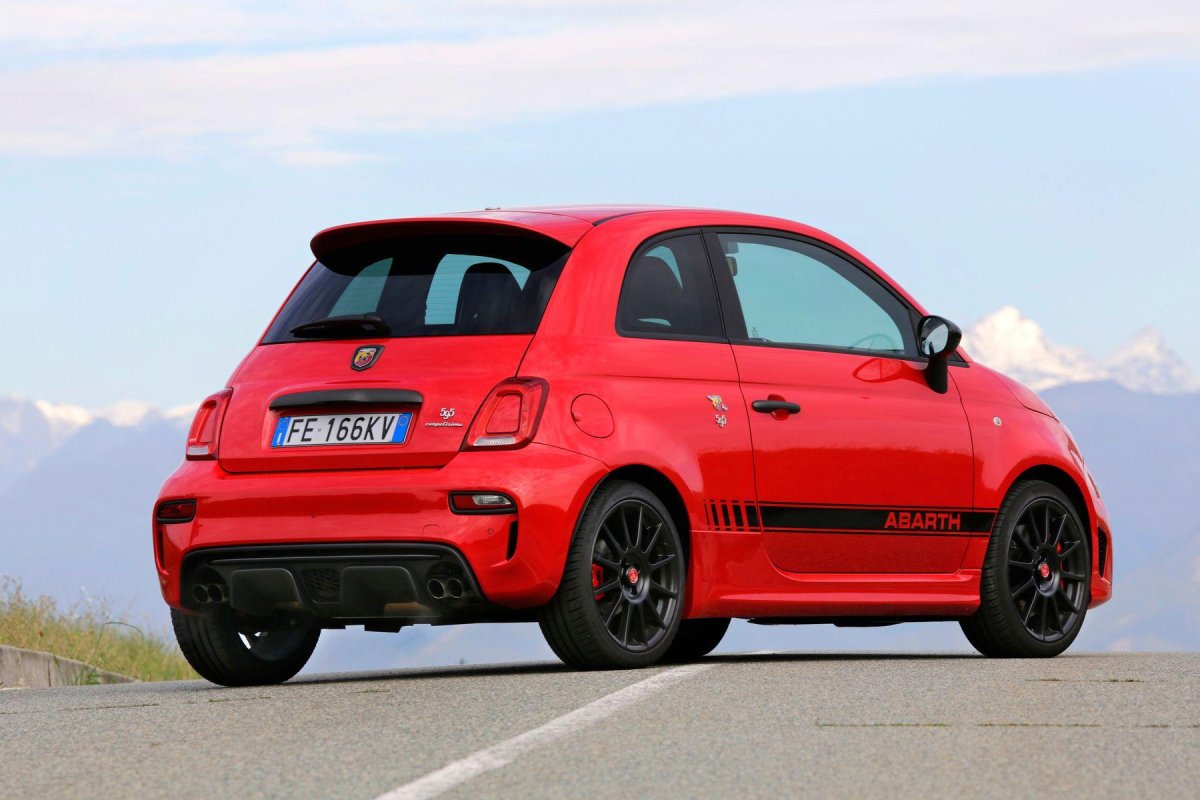 Фиат Abarth 595