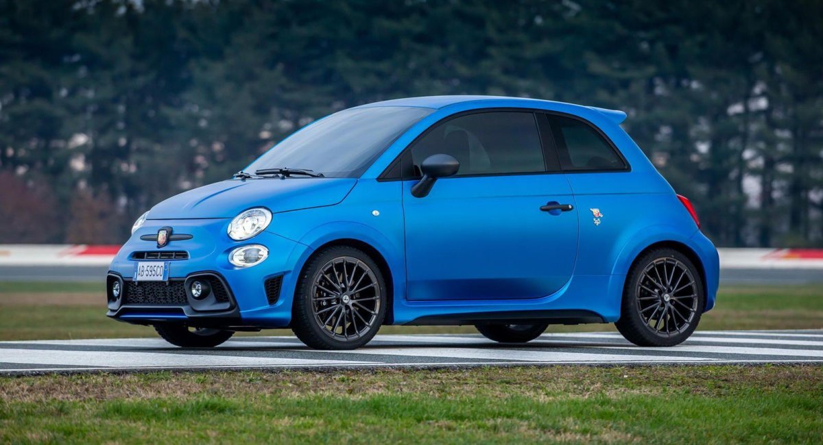 Fiat 500 Abarth 2021
