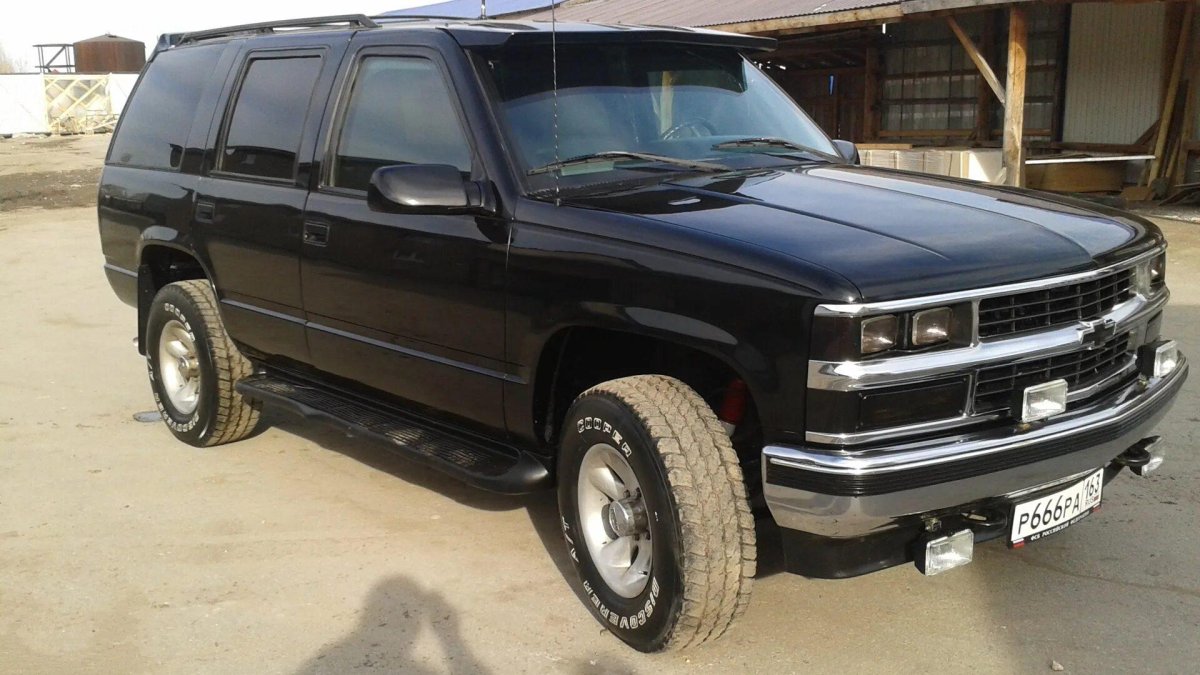 Chevrolet Tahoe Suburban 1995