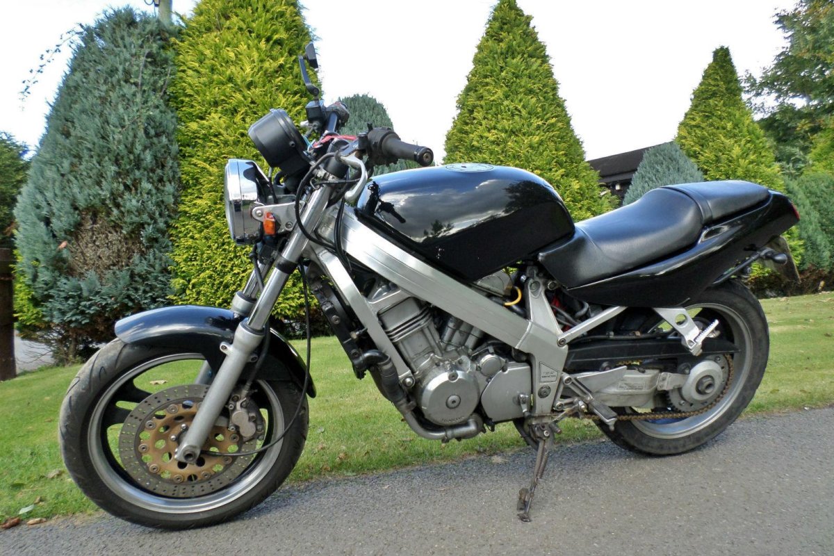 Хонда БРОС 400