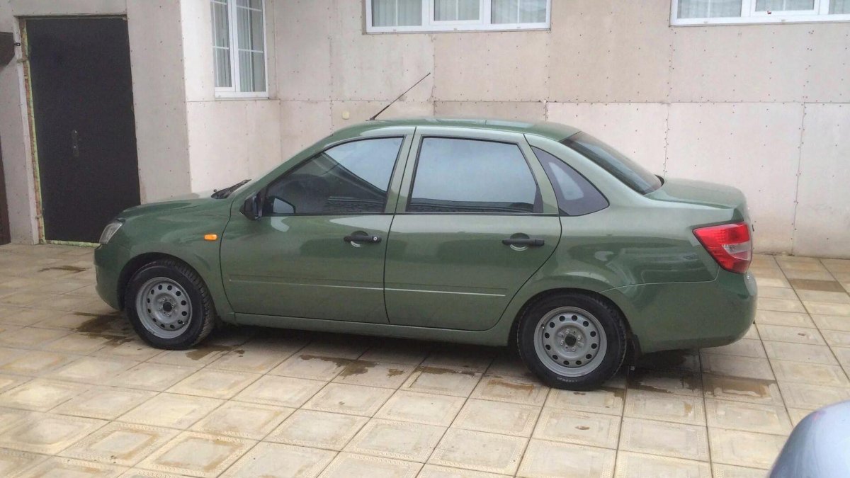 Лада Гранта цвет Аллигатор 309