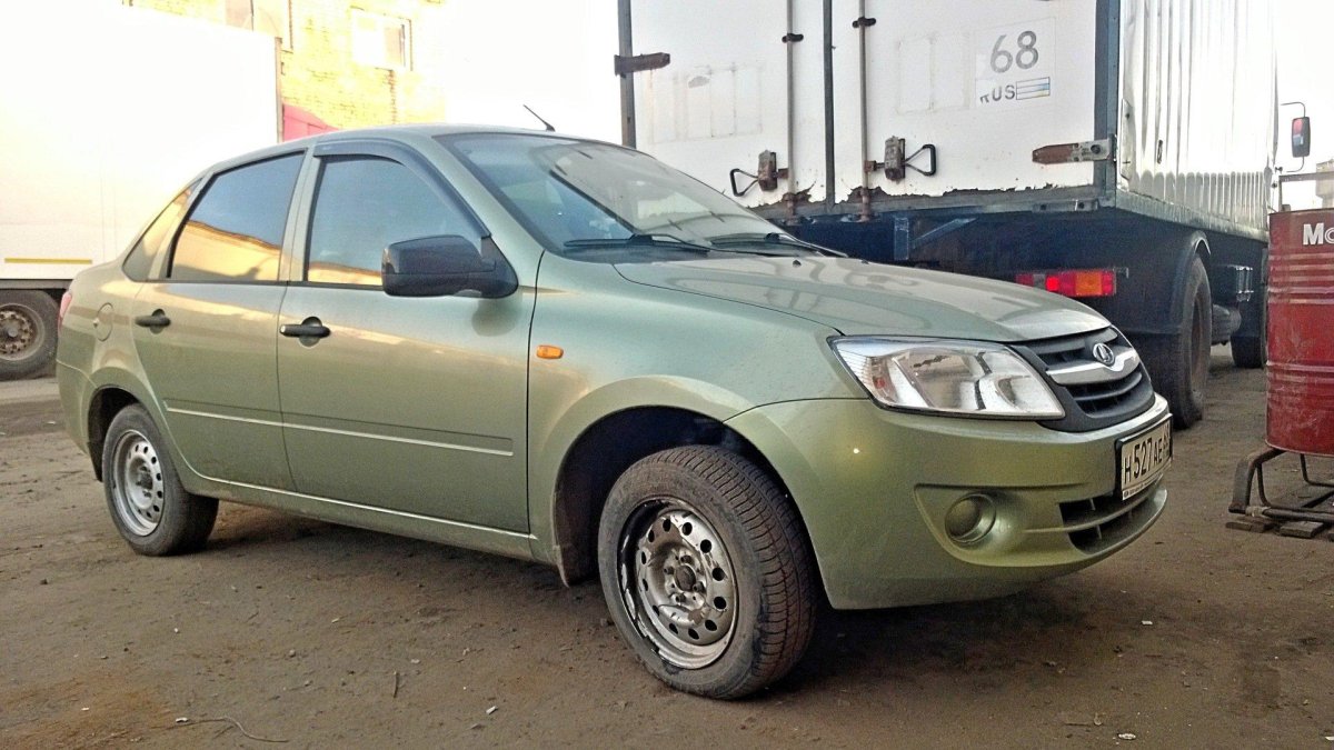 Лада Гранта цвет Аллигатор 309