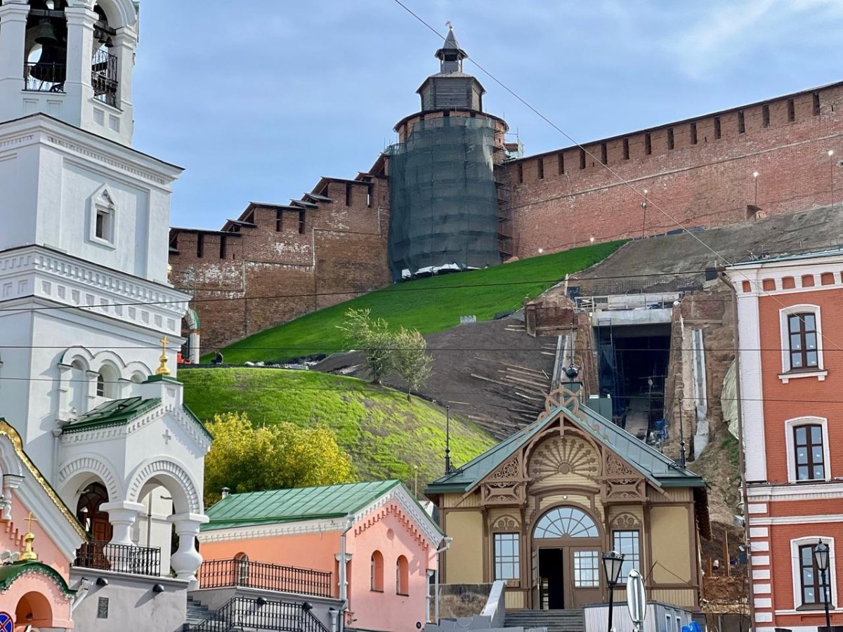 Стройка фуникулера в Нижегородском Кремле