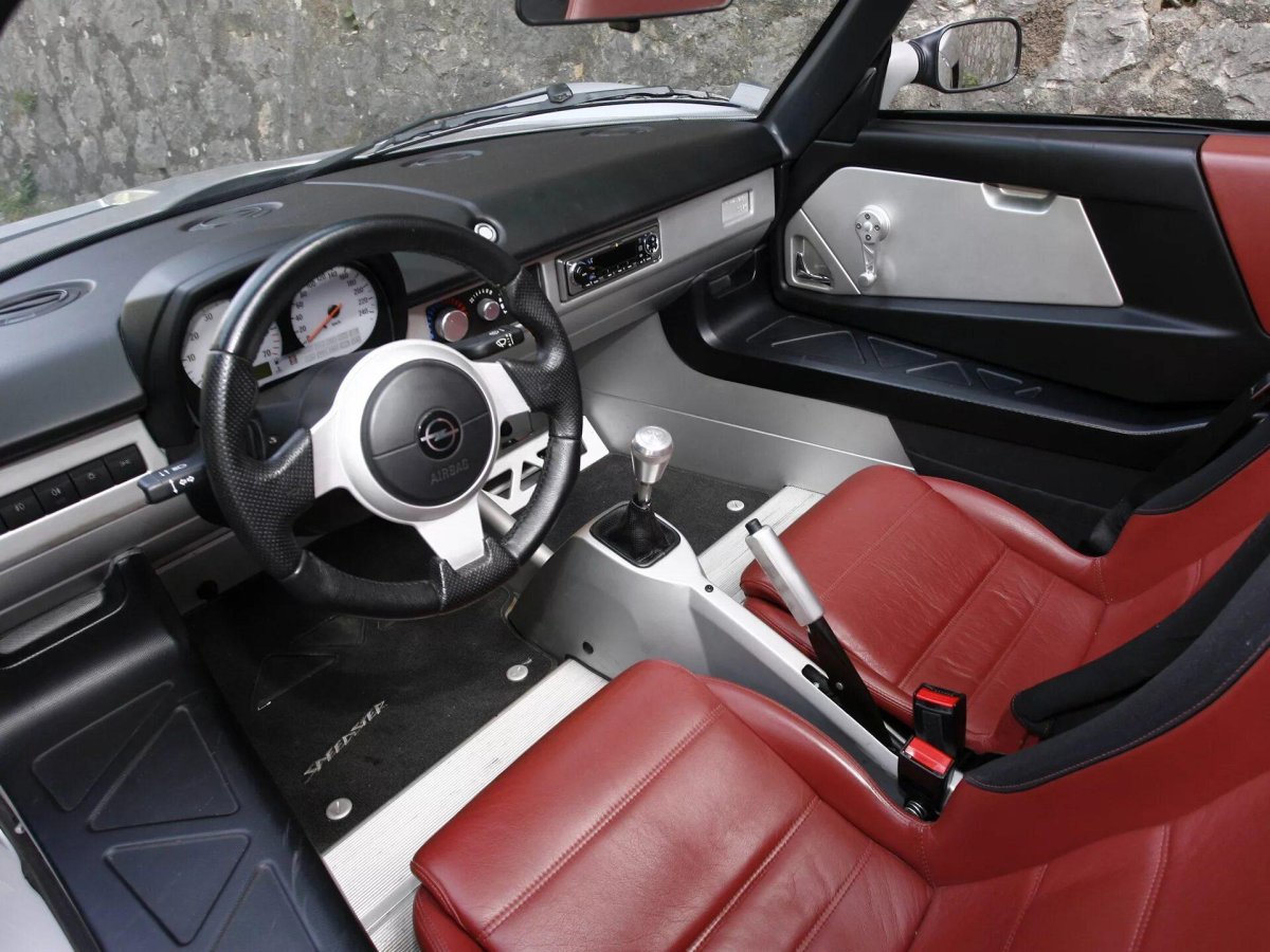 Opel Speedster Interior