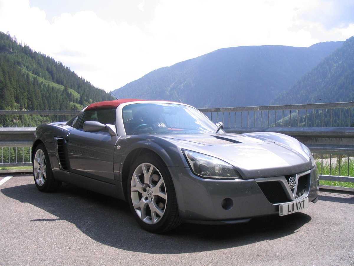 Vauxhall vx220 Turbo