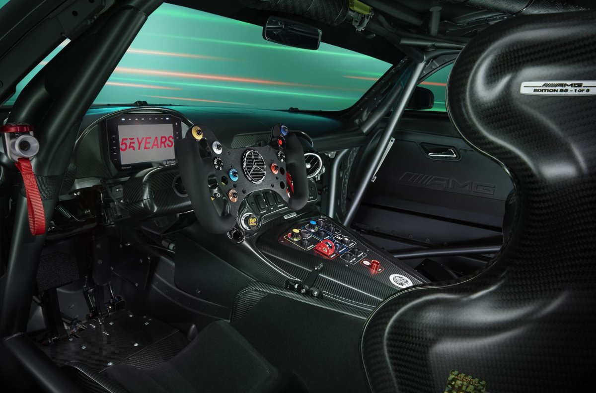 Машина АМГ Affalterbach