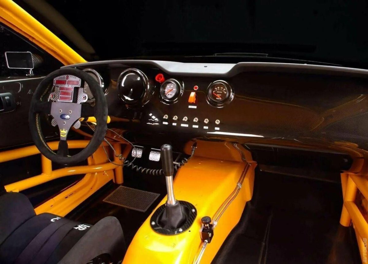 Форд Мустанг гт40