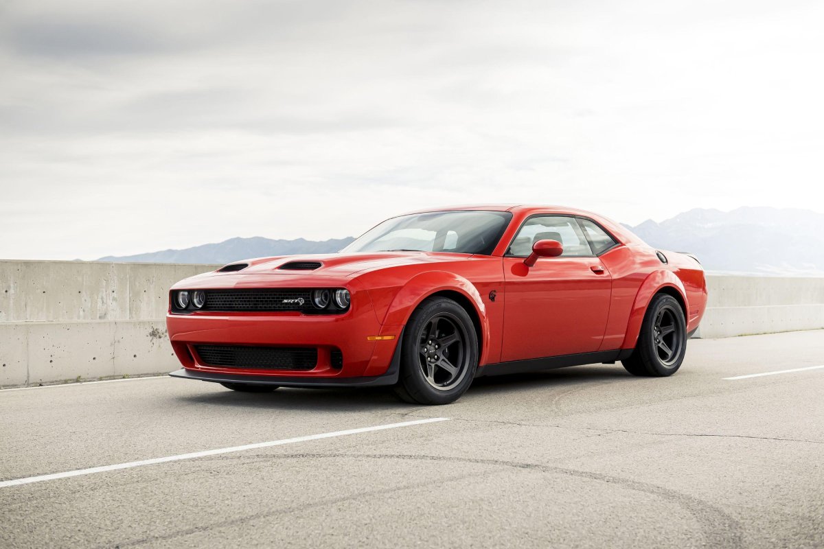 Dodge Challenger srt Hellcat 2021