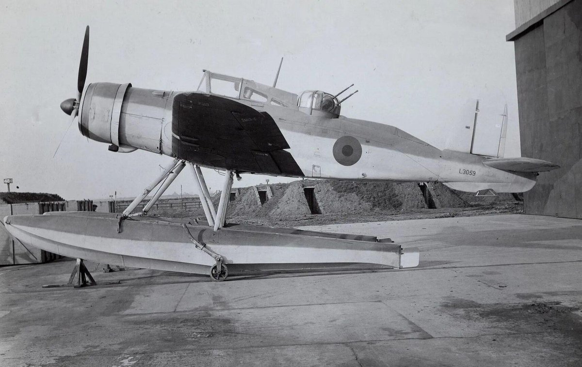Blackburn b.25 Roc