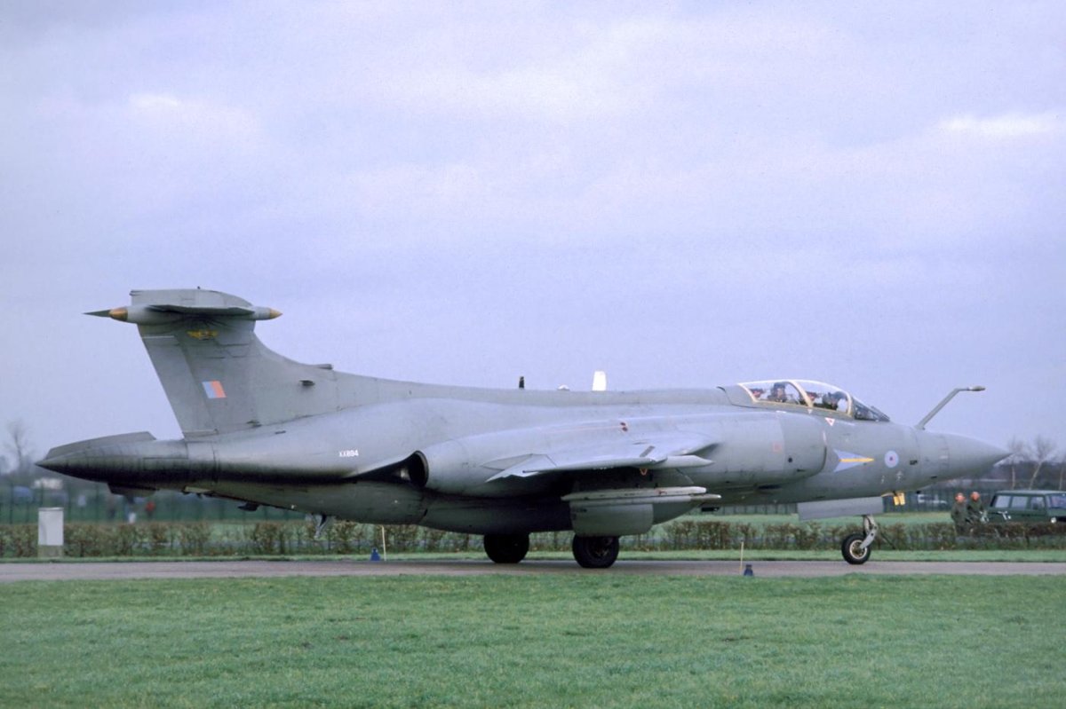 Блэкберн Буканьер