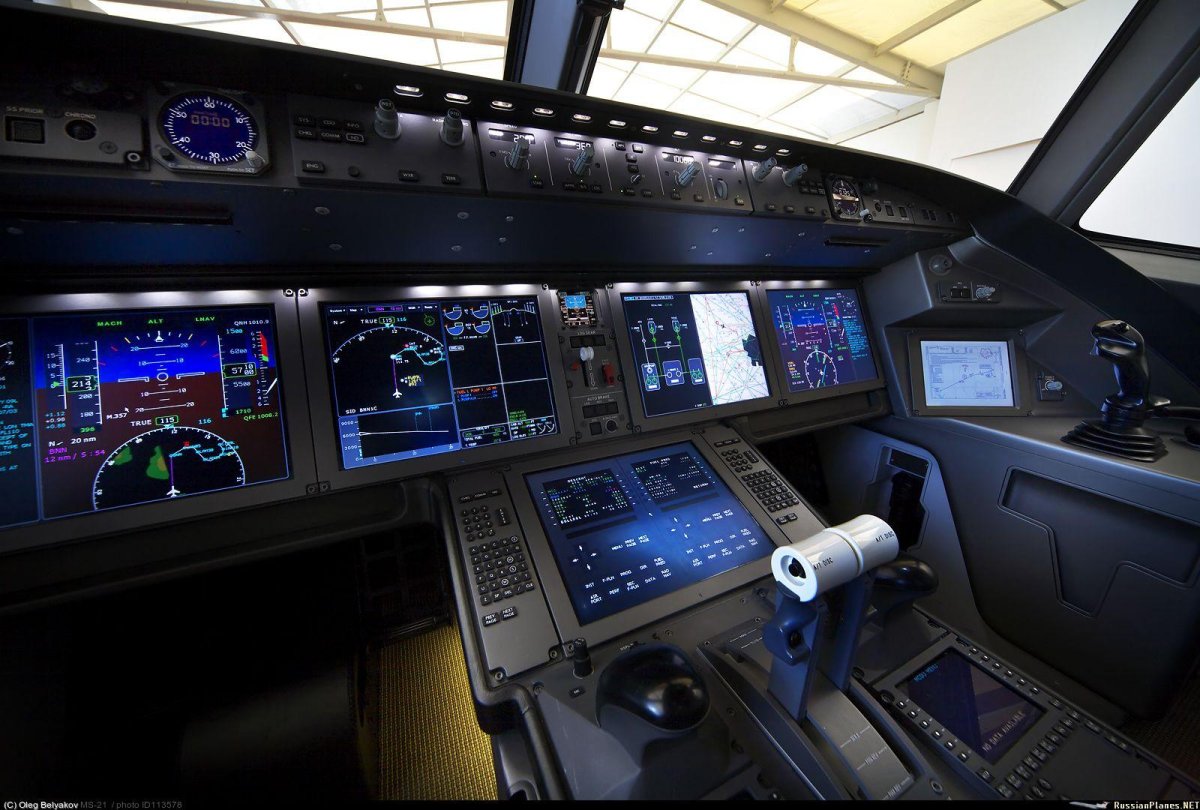 МС-21 кабина