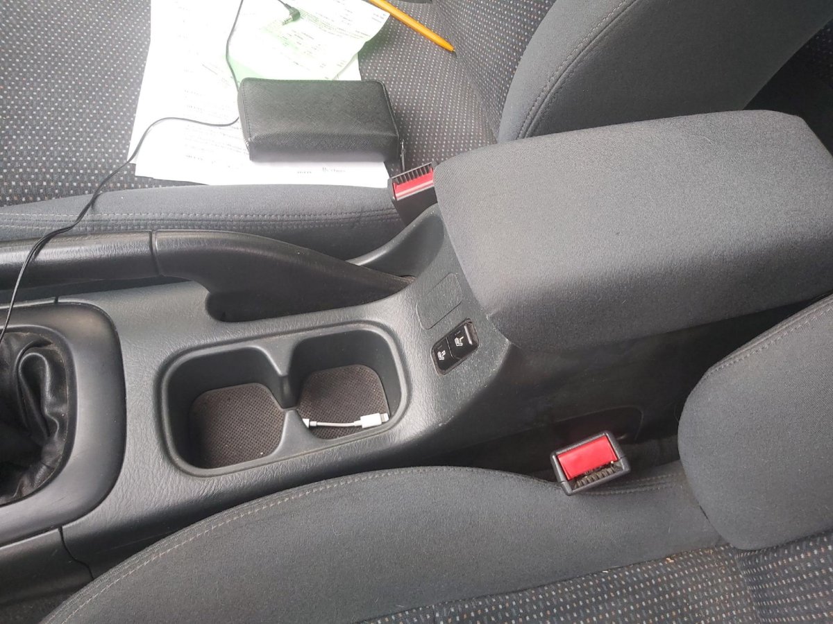 Подлокотник Хонда Аккорд 6