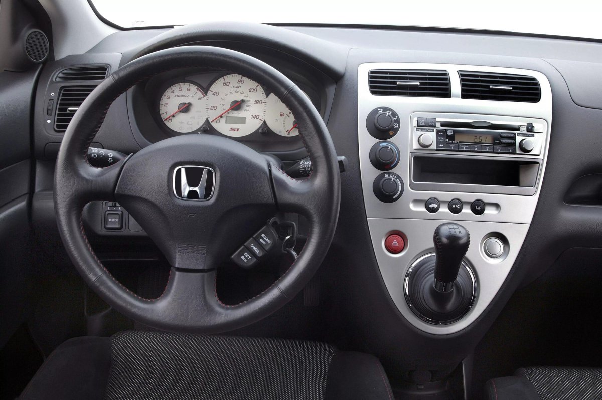 Honda Civic 2002 салон