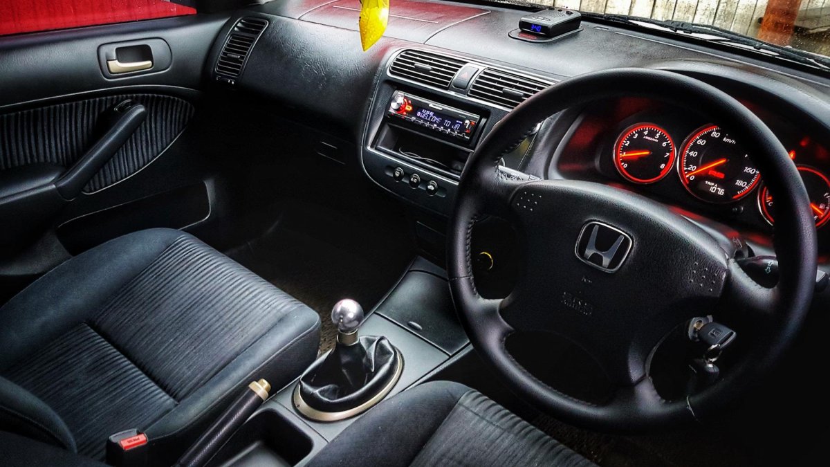 Honda Civic 2003 салон