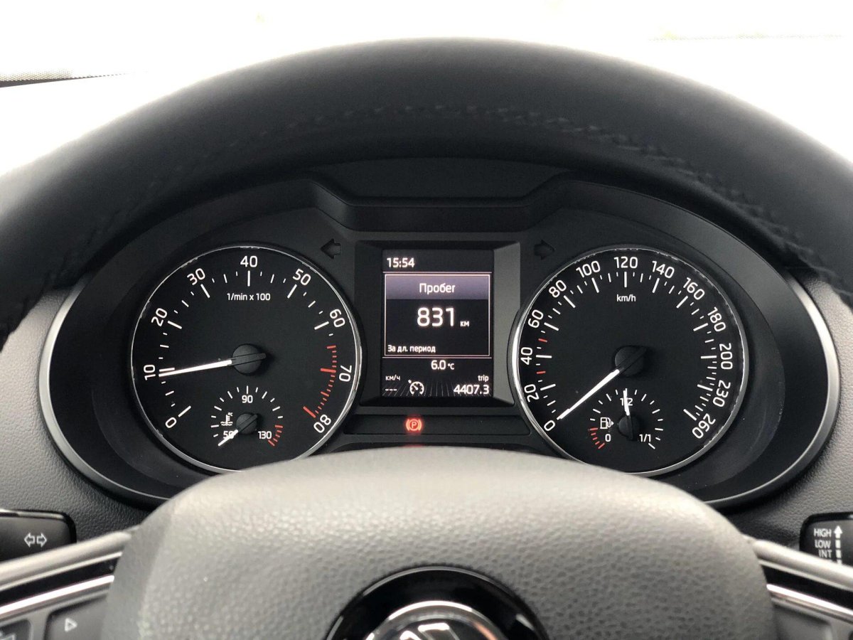 Приборная панель Шкода Кодиак