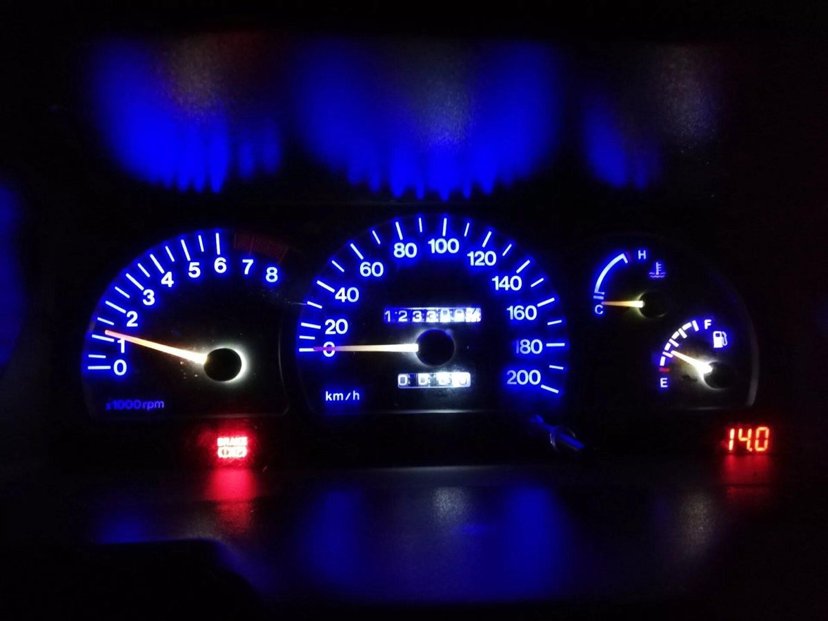 Приборная панель Nexia n100