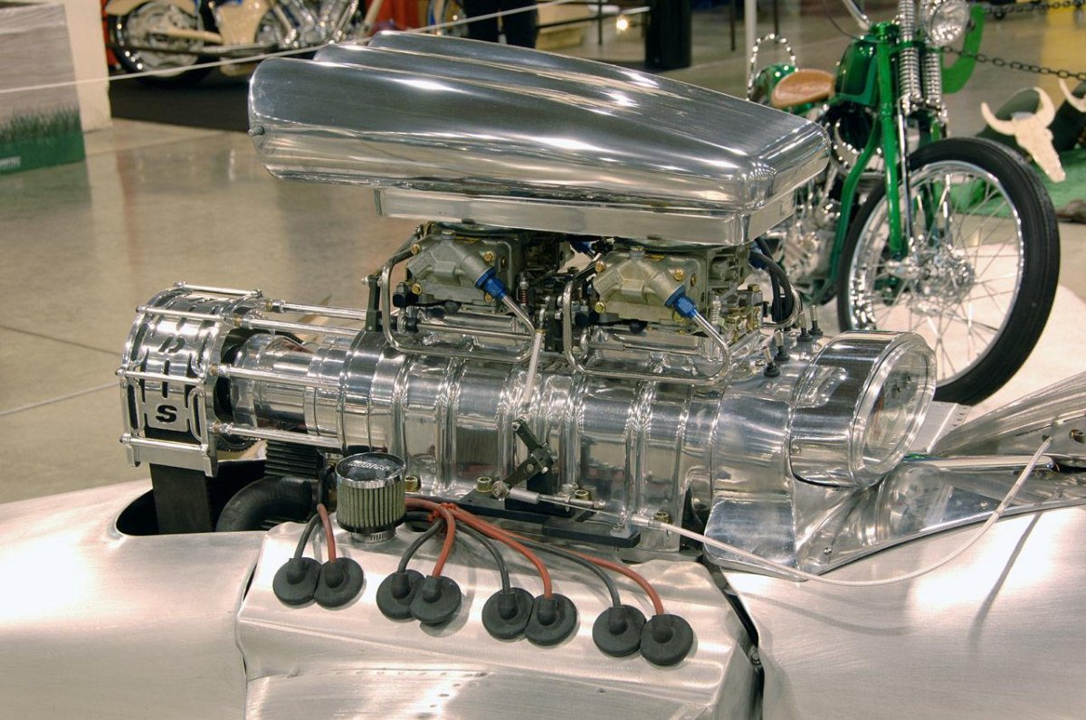 Мотоцикл с турбореактивным двигателем