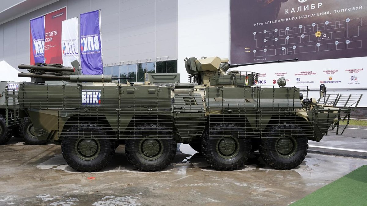 Бронетранспортер БТР-82ат