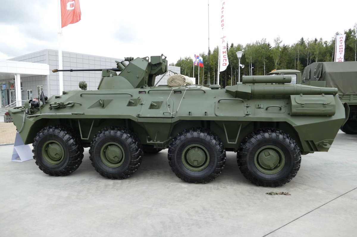 БТР 80 радиостанция р 166