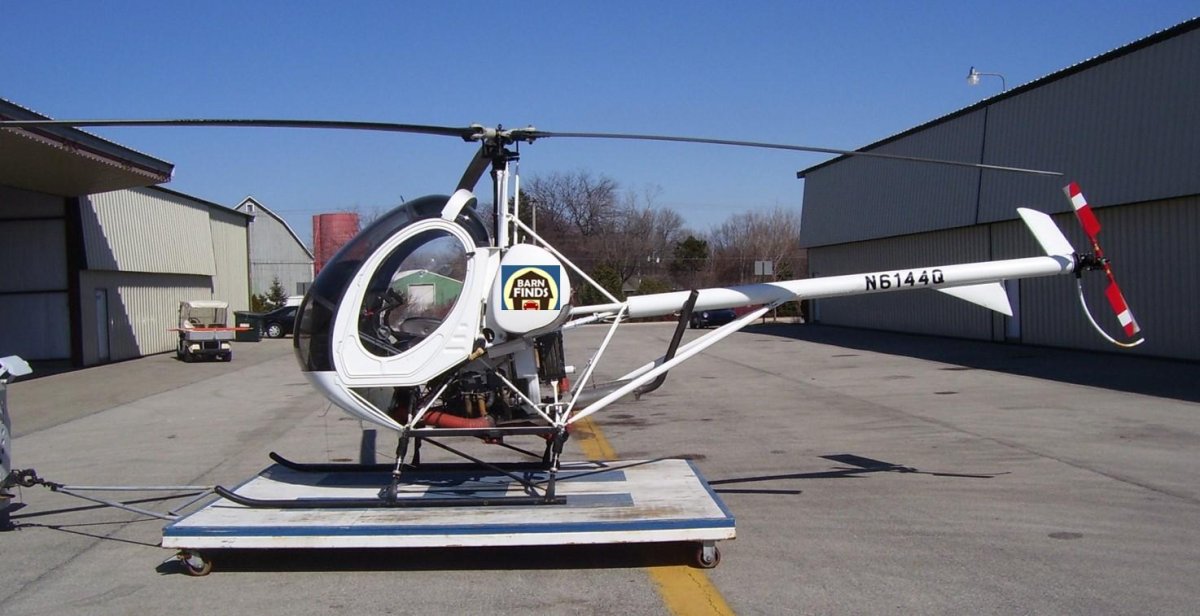 Вертолет Швейцер 300