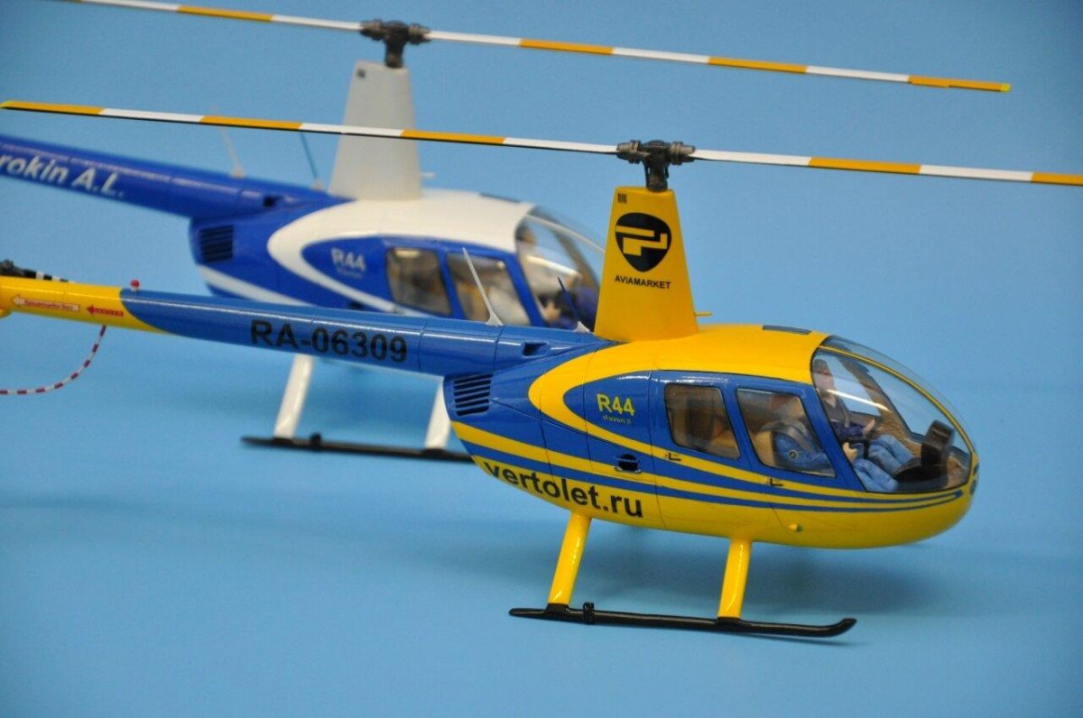 Модель вертолёта Robinson r-44