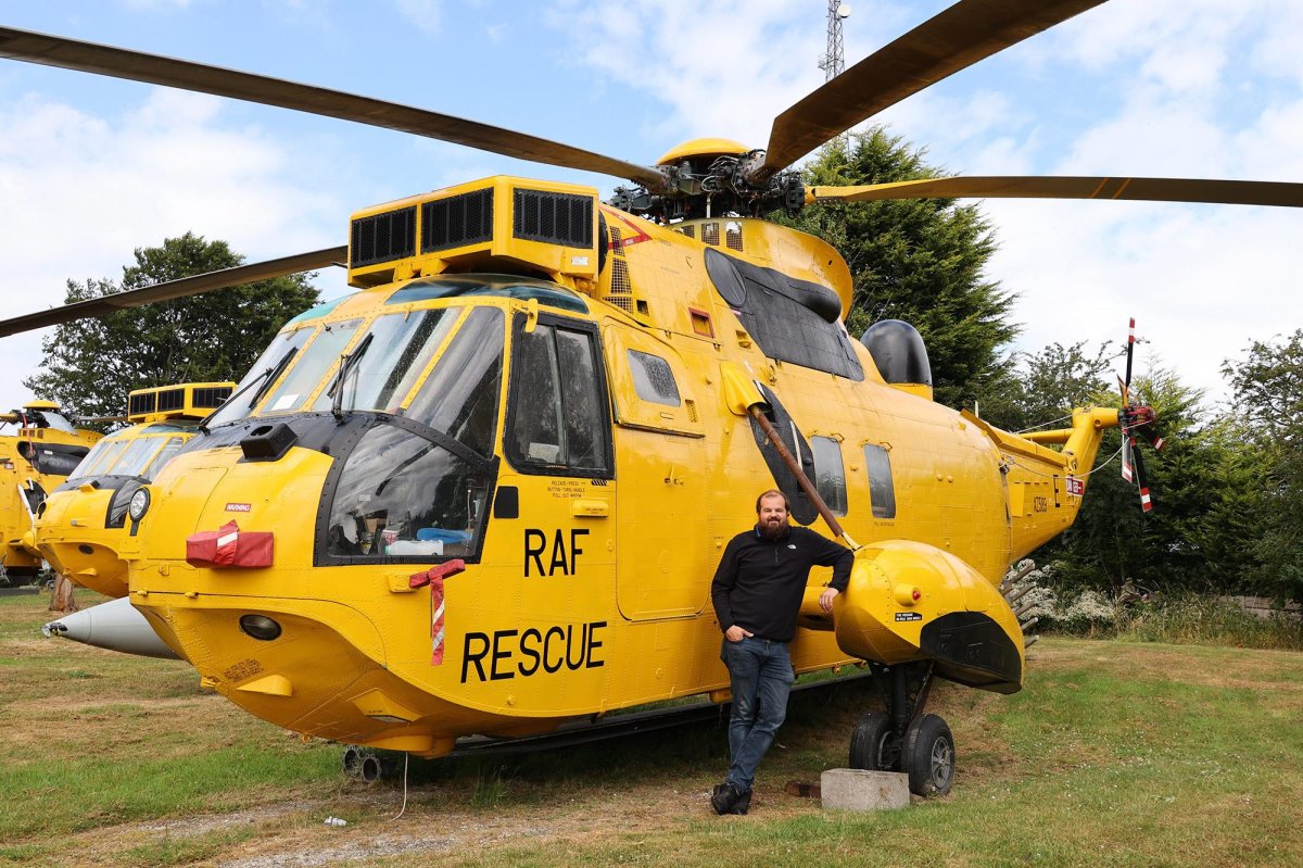 Желтый вертолет