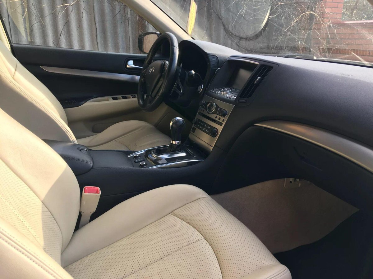 Инфинити g25 салон