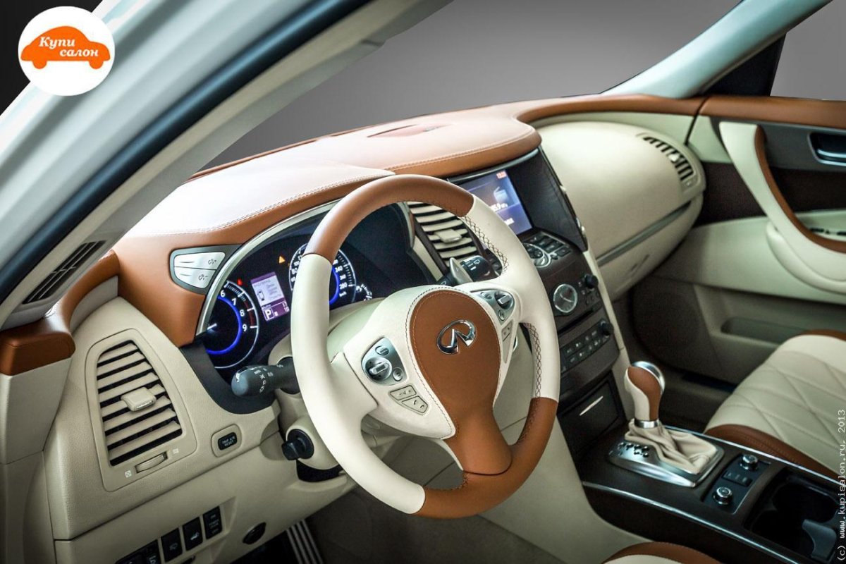 Инфинити qx70 светлый салон